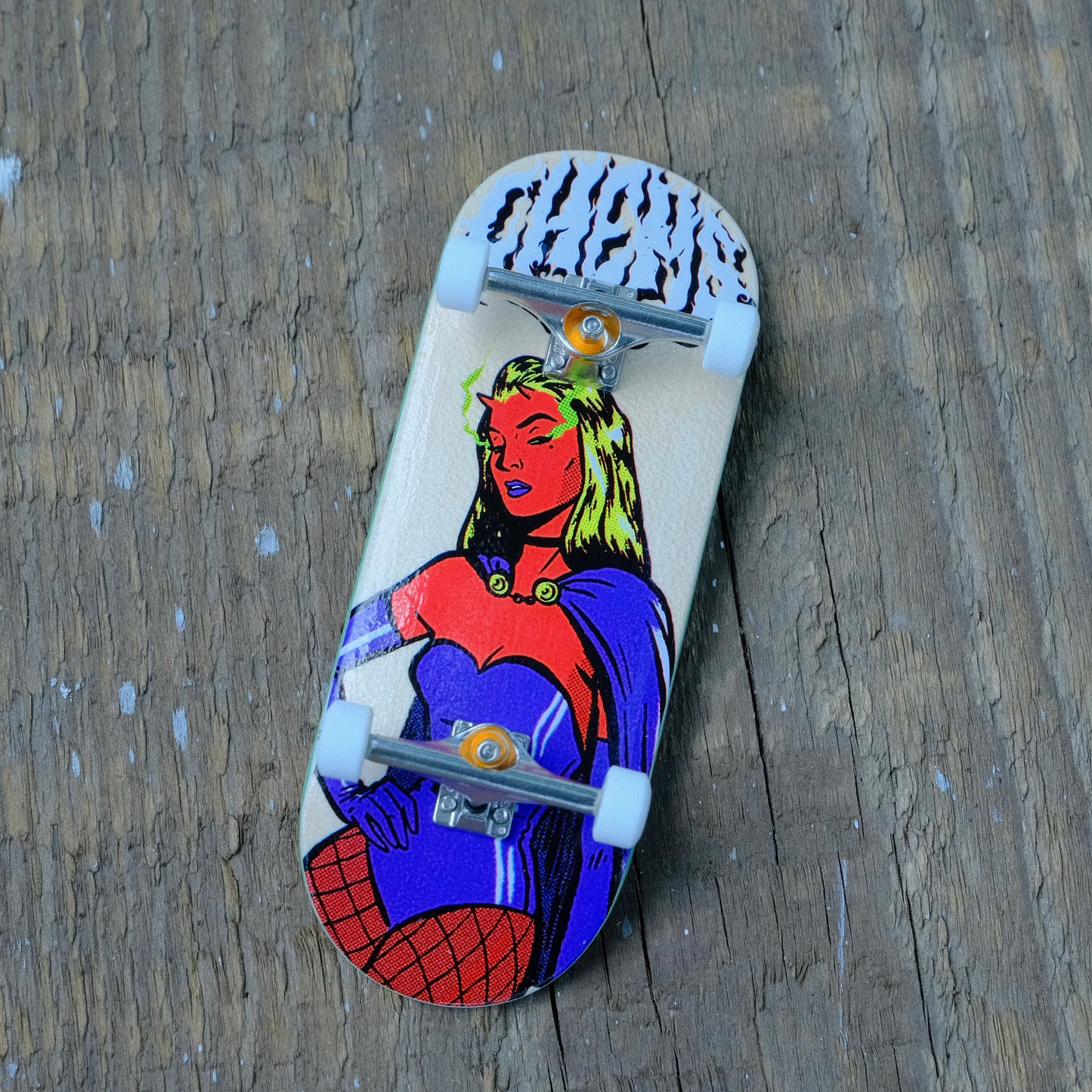Chems 35mm Popsicle Natural Bottom Devil Girl Fingerboard Complete (INDY)