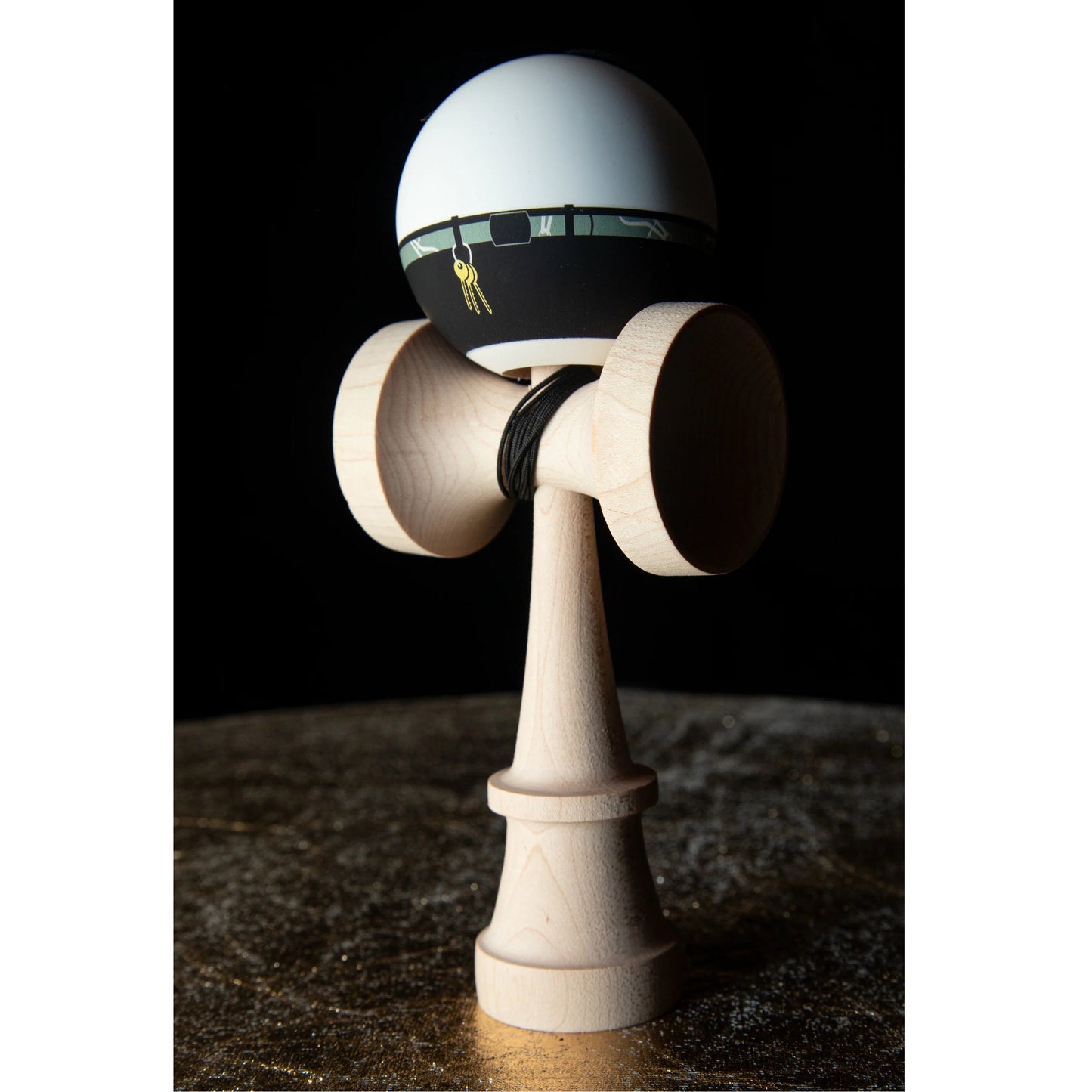 Grain Theory x 2000’s Ching Yan Signature Mod Kendama