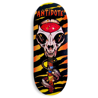 Antidote “Cat Skull” Fingerboard Deck